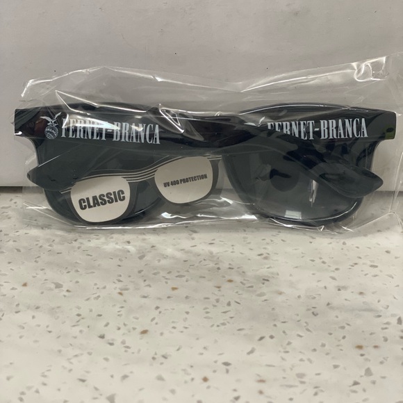 Black Fernet Branca Sunglasses - Picture 5 of 5